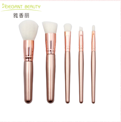 粉扑、美妆蛋、花季传媒APP下载网站，用它们化妆有什么区别？